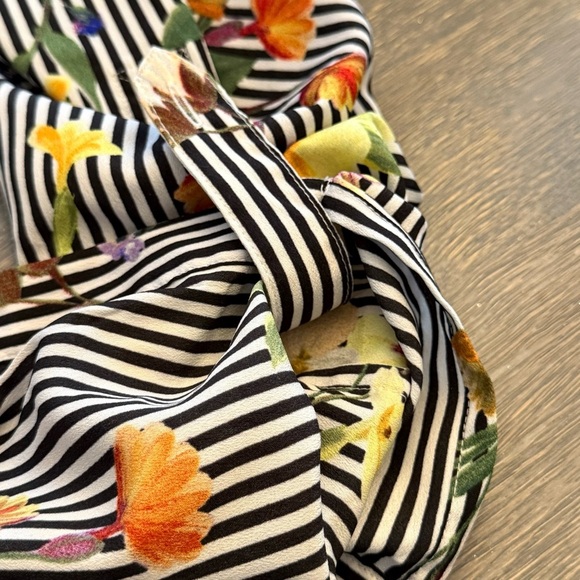 Calvin Klein women’s blouse Floral Striped Women's Top 2-way sleeves size small - Picture 8 of 13